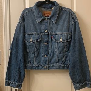Levi’s Women Cropped Trucker Jacket, L BL